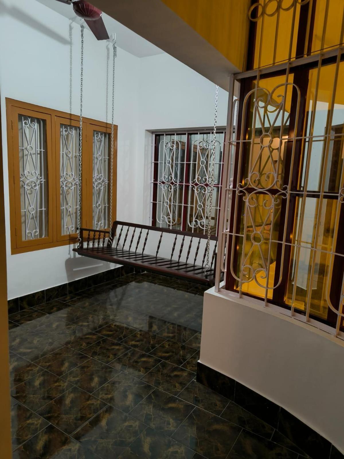 White House Villa Thrissur Esterno foto