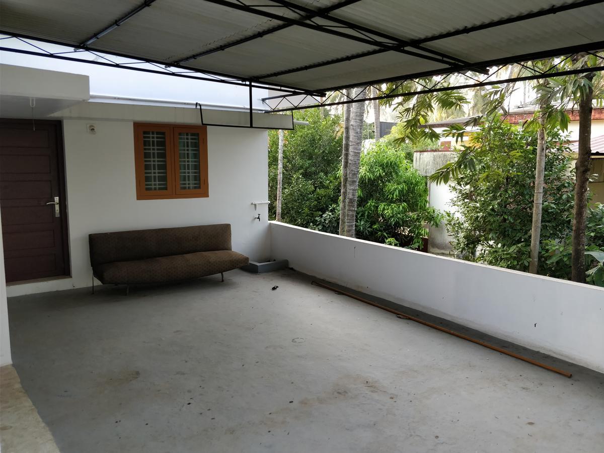 White House Villa Thrissur Esterno foto